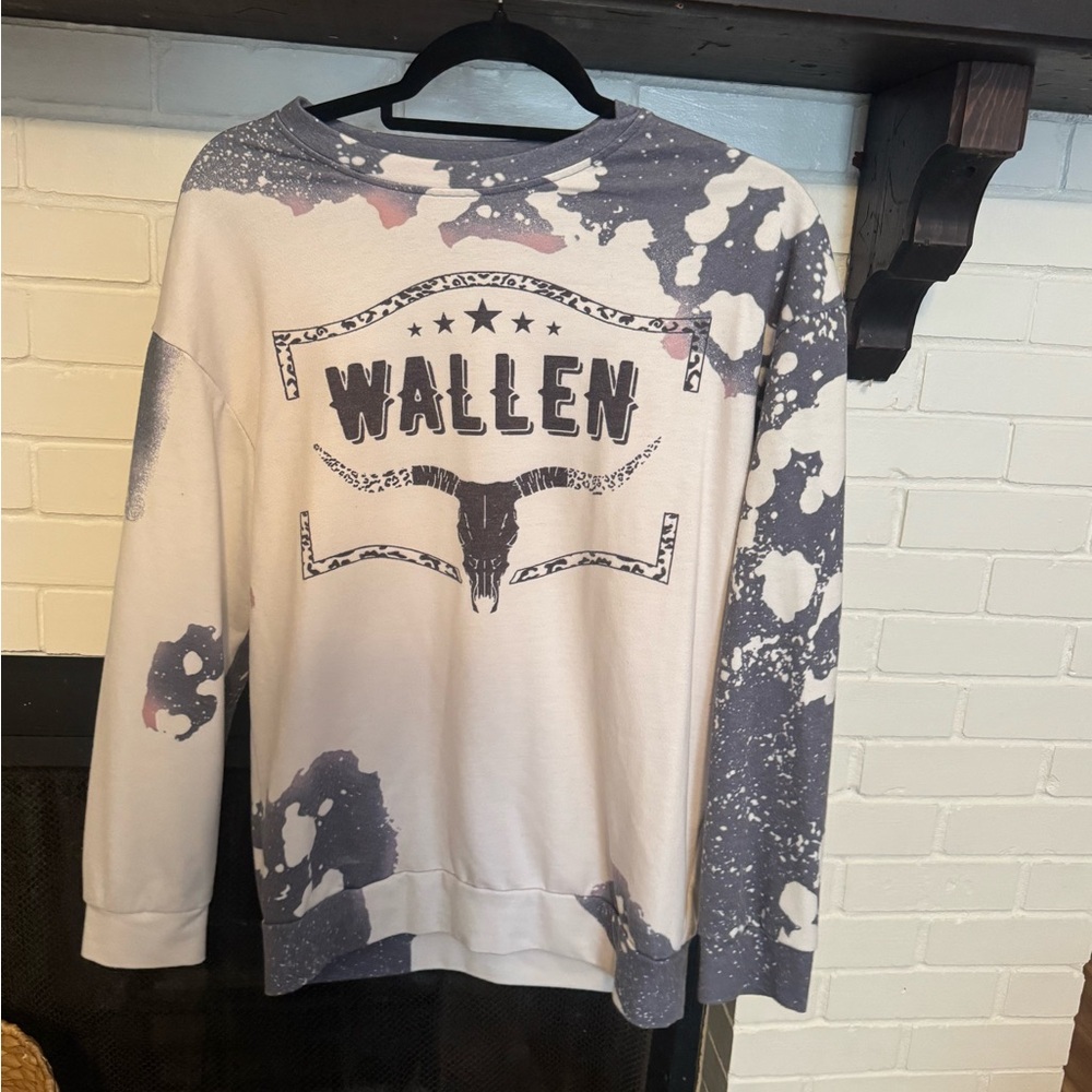 Wallen Graphic Sweatshirt